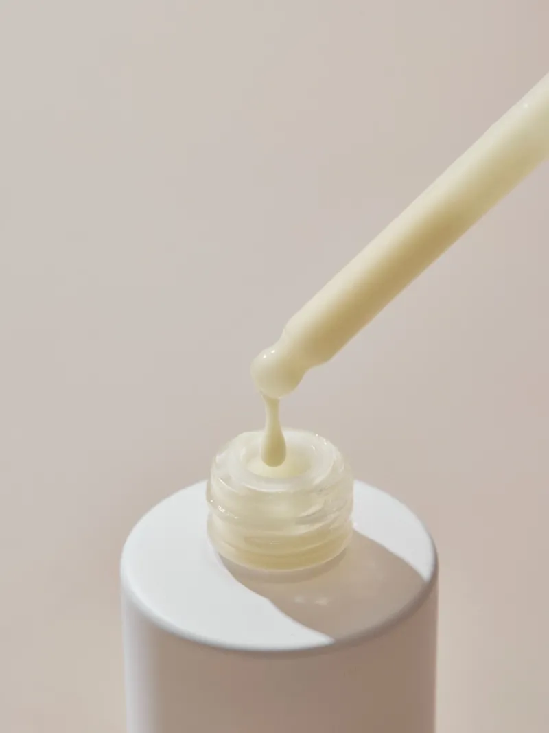 alphah_dawn_to_dusk_spf_s_6.webp Alpha-H Dawn to Dusk SPF50+ Serum | MECCA Clearance