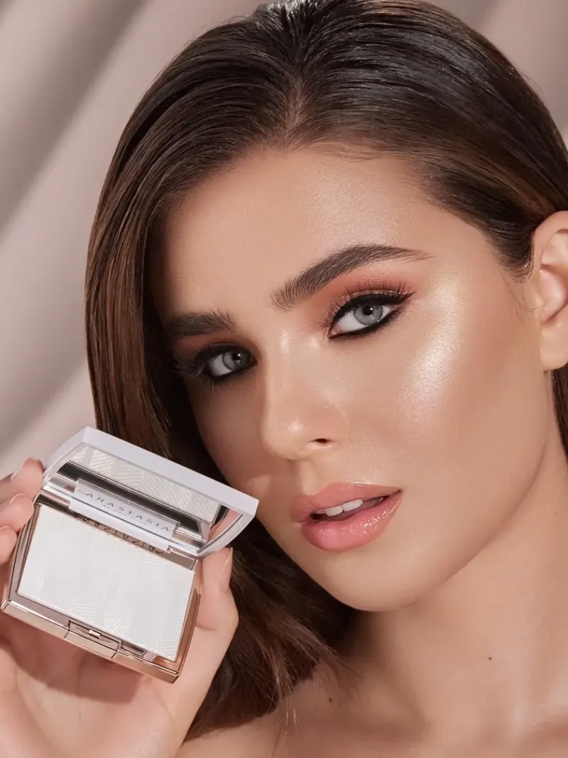 anastasia_beverly_hills_h_3.webp Anastasia Beverly Hills Highlighter | MECCA Sale