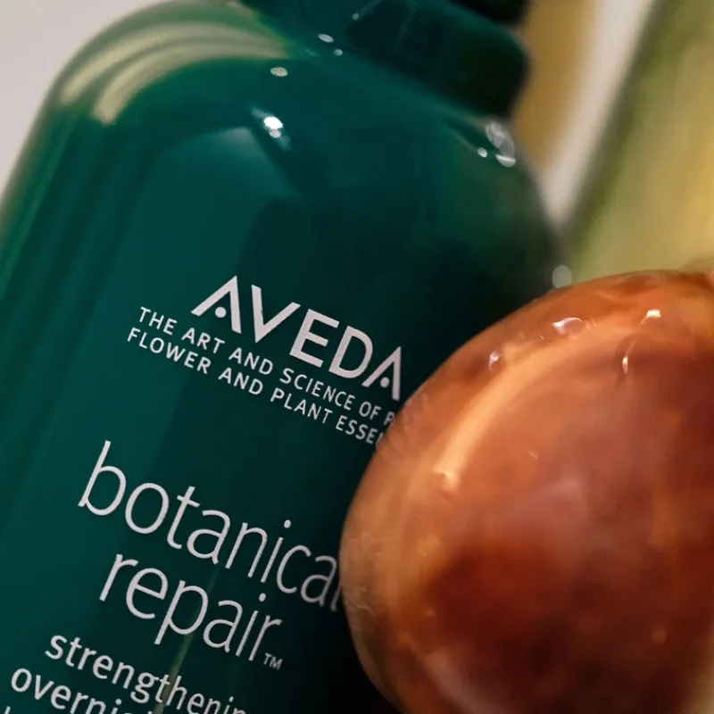 aveda_botanical_repair_st_6.webp AVEDA Botanical Repair™ Strengthening Overnight Serum | MECCA Hot