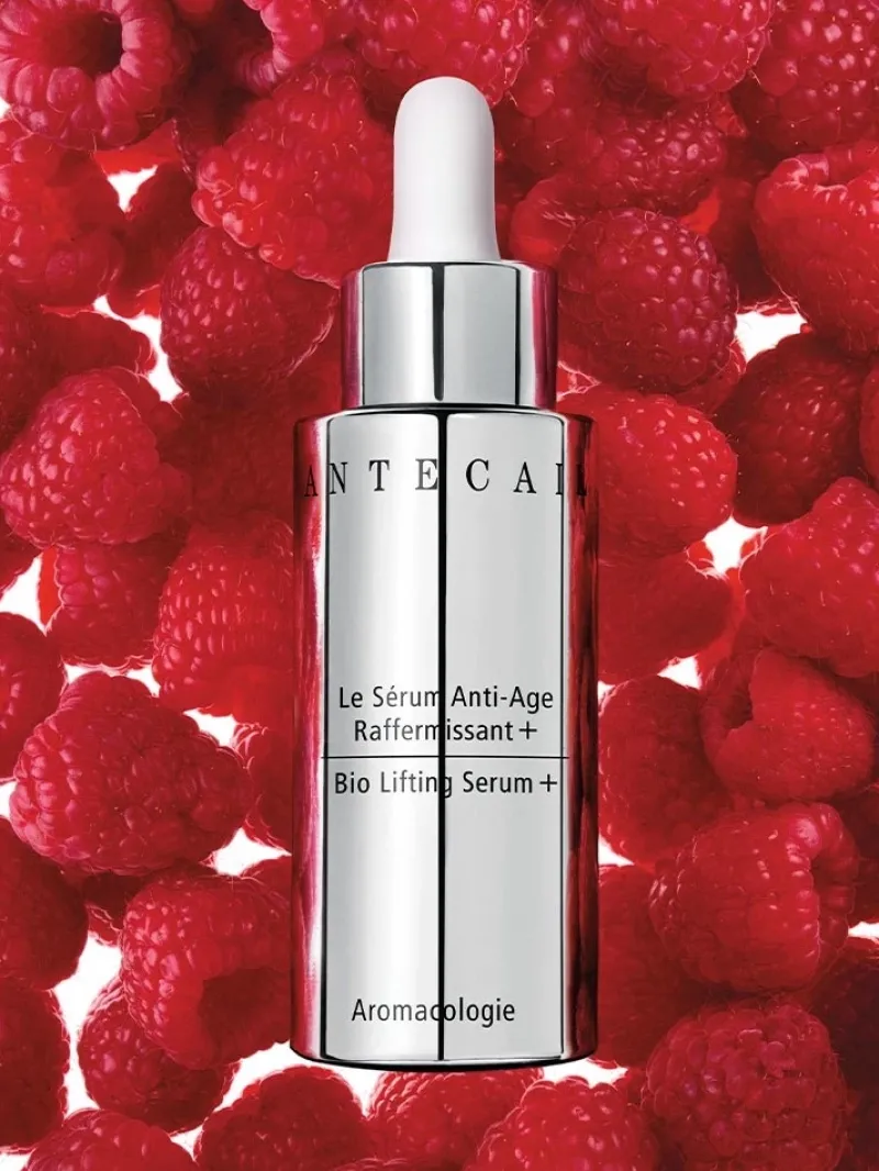 chantecaille_bio_lifting__3.webp Chantecaille Bio Lifting Serum Plus | MECCA Fashion