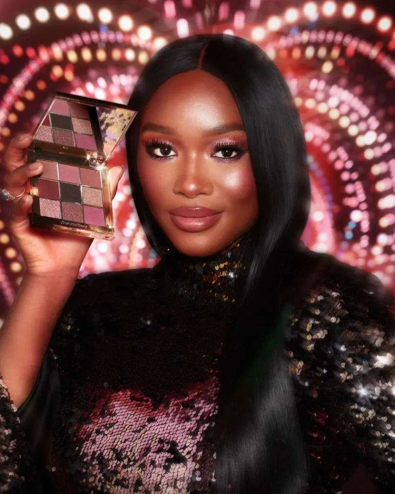 charlotte_tilbury_beautyv_4.webp Charlotte Tilbury Beautyverse Eyeshadow Palette | MECCA Sale