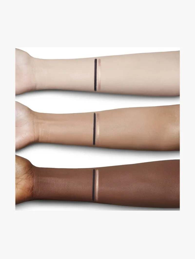 charlotte_tilbury_hollywo_3-4.webp Charlotte Tilbury Hollywood Exagger-Eyes Liner Duo | MECCA Fashion