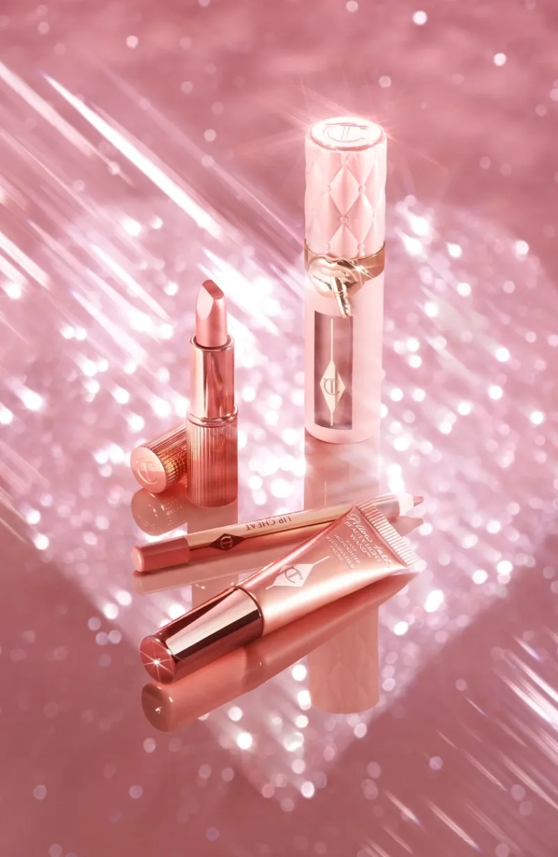 charlotte_tilbury_pillow__2-6.webp Charlotte Tilbury Pillow Talk Iconic Lip And Cheek Set | MECCA Sale