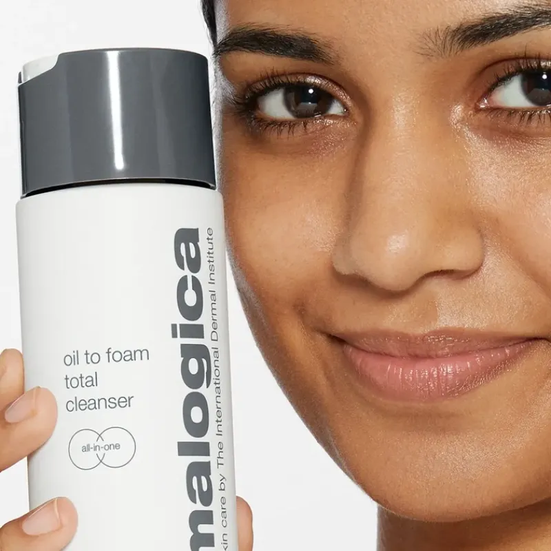 Dermalogica Oil to Foam Total Cleanser | MECCA Outlet