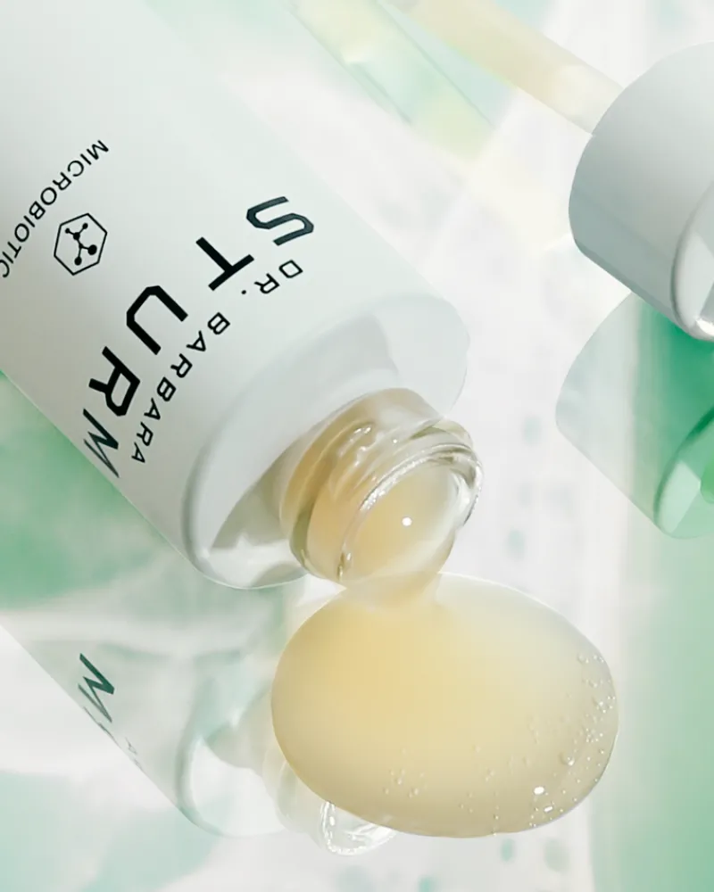 dr_barbara_sturm_microbio_5-1.webp Dr. Barbara Sturm Microbiotic Hydrating Blemish Control HA Serum | MECCA Outlet