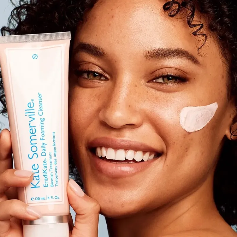 eradikate_daily_cleanser__2.webp Kate Somerville EradiKate Daily Cleanser - 120ml | MECCA Discount