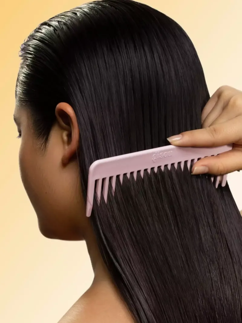 gisou_honey_infused_leave_2.webp Gisou Honey Infused Leave-In Conditioner | MECCA Hot