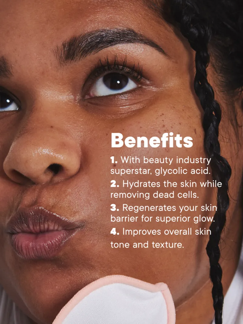 goto_glow_exfoliator__mec_3.webp Go-To Glow Exfoliator | MECCA Outlet