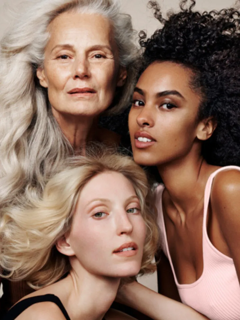 hair_by_sam_mcknight_cool_7-1.webp Hair by Sam McKnight Cool Girl Volume Edit | MECCA Hot