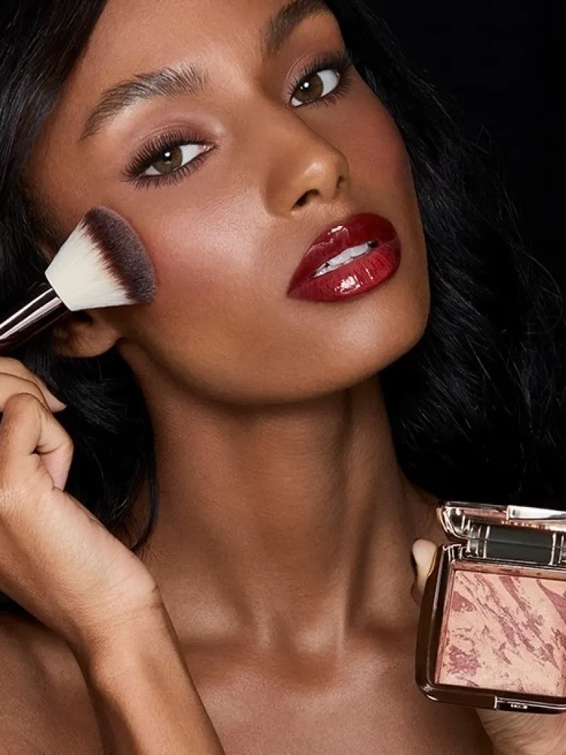 hourglass_ambient_lightin_2.webp HOURGLASS Ambient Lighting Blush | MECCA Online
