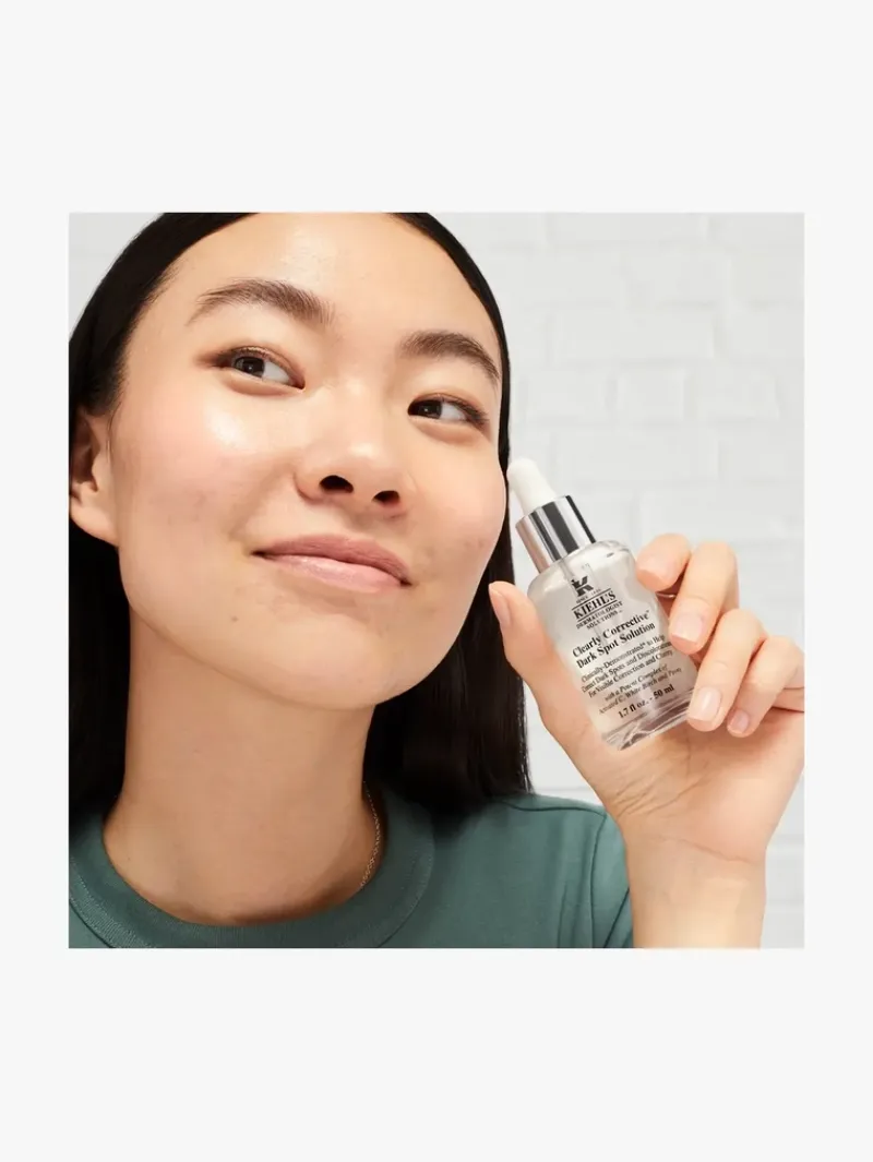 kiehlxs_clearly_correctiv_3-1.webp Kiehl's Kiehl's Clearly Corrective Dark Spot Solution | MECCA Sale
