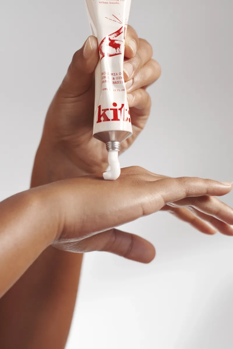 kit_urban_hand_salve__mec_3.webp kit: Urban Hand Salve | MECCA Fashion