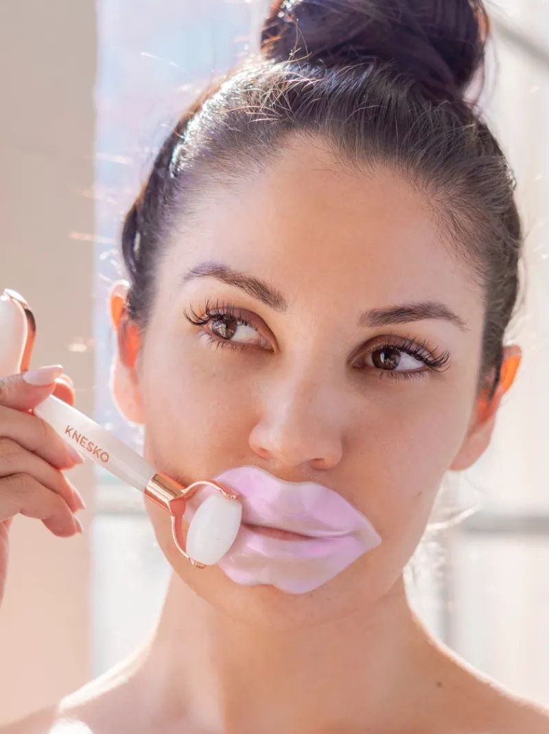 knesko_diamond_radiance_c_5.webp Knesko Diamond Radiance Collagen Lip Mask | MECCA New