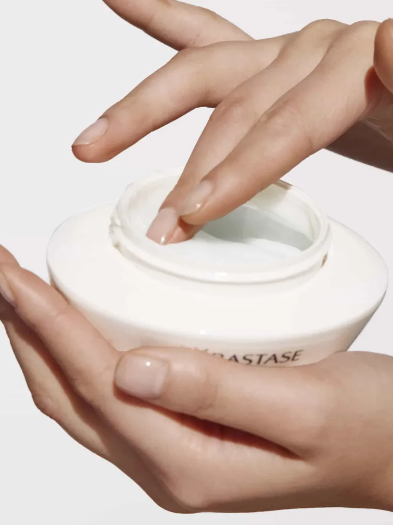 krastase_nutritive_hair_m_9.webp Kérastase Nutritive Hair Mask For Dry Thick Hair | MECCA Hot