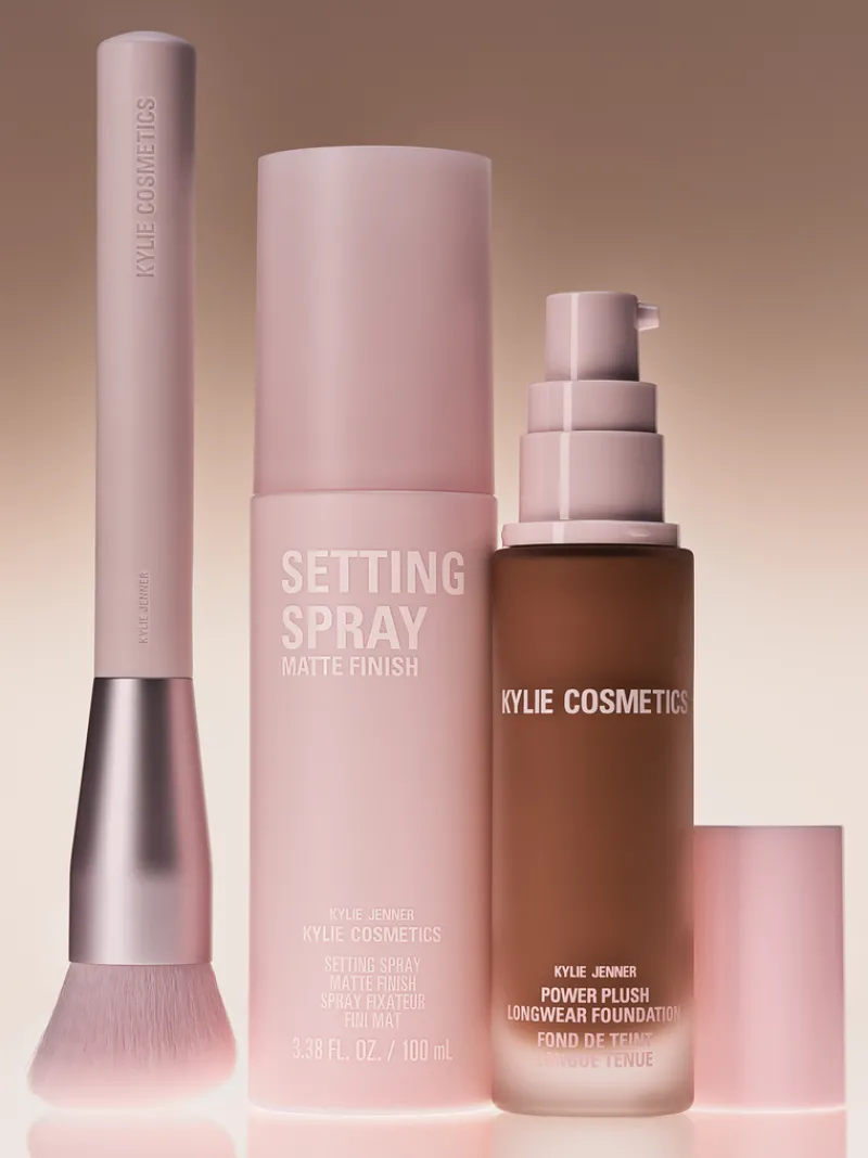 kylie_cosmetics_power_plu_5.webp Kylie Cosmetics Power Plush Foundation | MECCA Online
