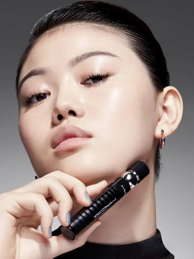 mac_cosmetics_macstack_ma_6-1.webp M·A·C Cosmetics Macstack Mascara Micro | MECCA Hot