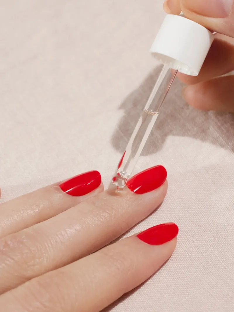 manucurist Huile Verte Cuticle Oil | MECCA Fashion