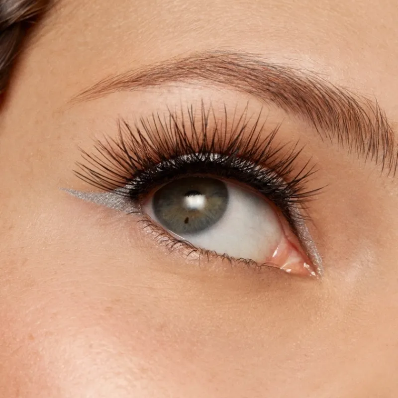 mecca_max_fluttering_fals_2-6.webp MECCA MAX Fluttering Falsies Hi-Vol | MECCA Discount