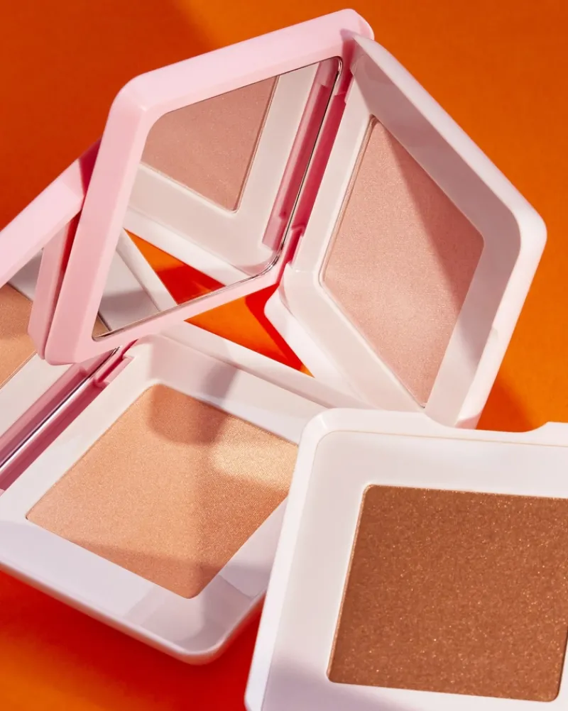 mecca_max_skin_halo_powde_5.webp MECCA MAX Skin Halo Powder Highlighter | MECCA Hot