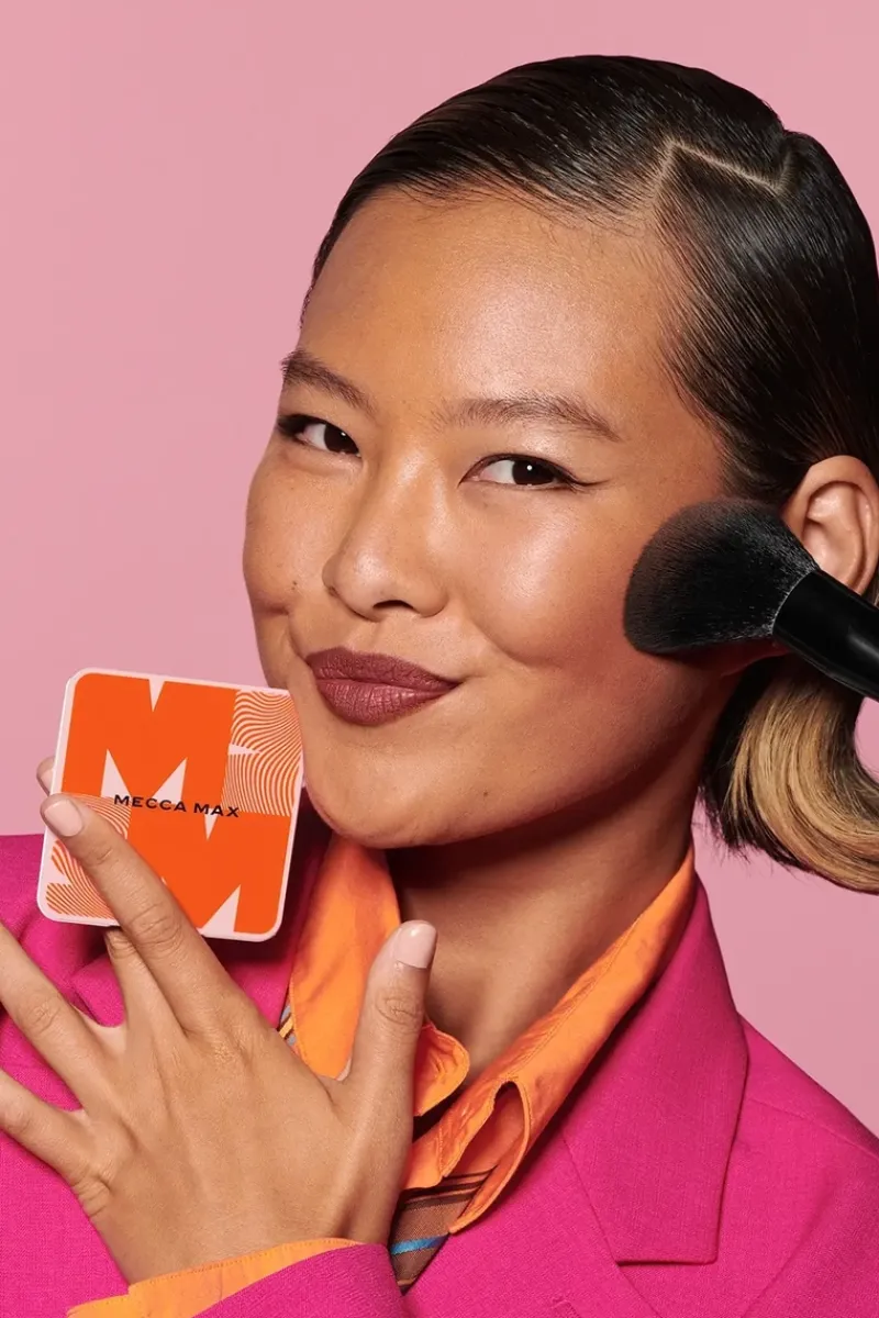 mecca_max_sunlit_skin_pow_4.webp MECCA MAX Sunlit Skin Powder Bronzer | MECCA Fashion