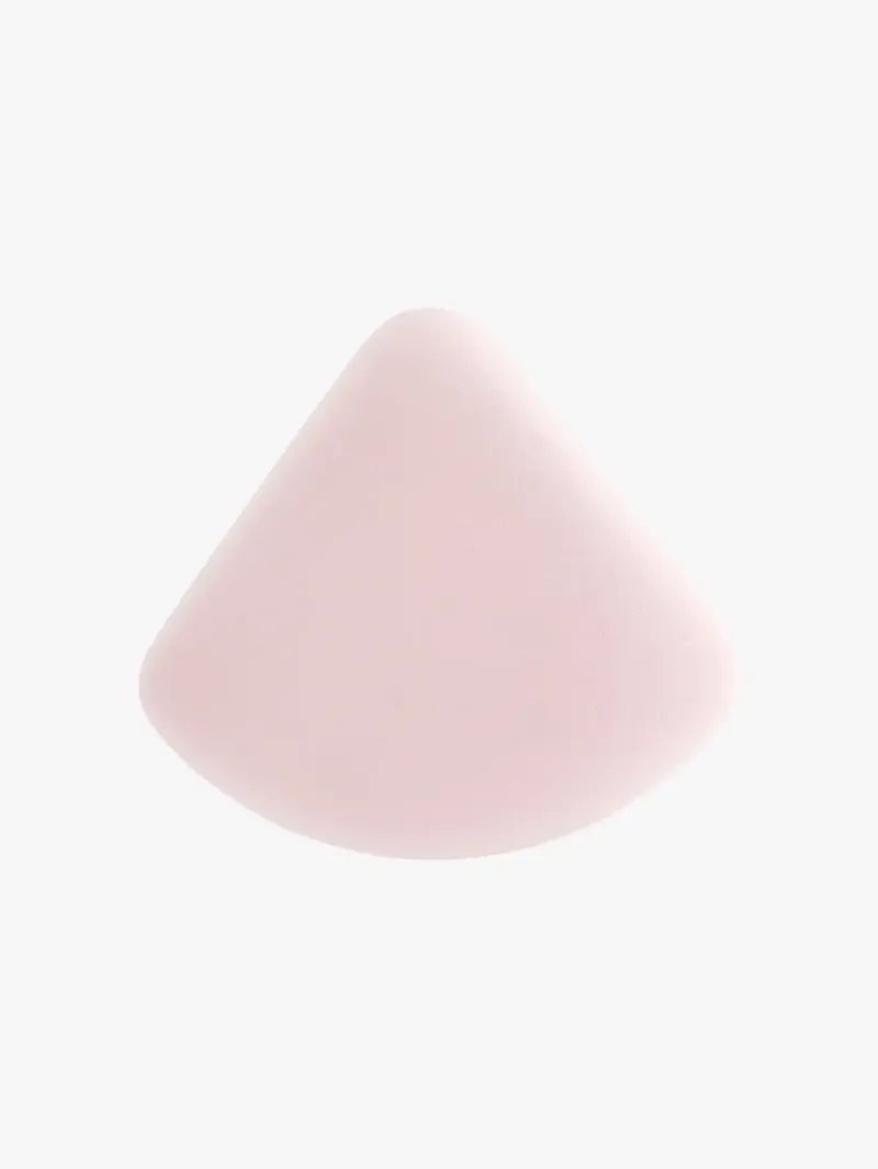 MECCA MAX Triangle Cushion Puff | MECCA Hot