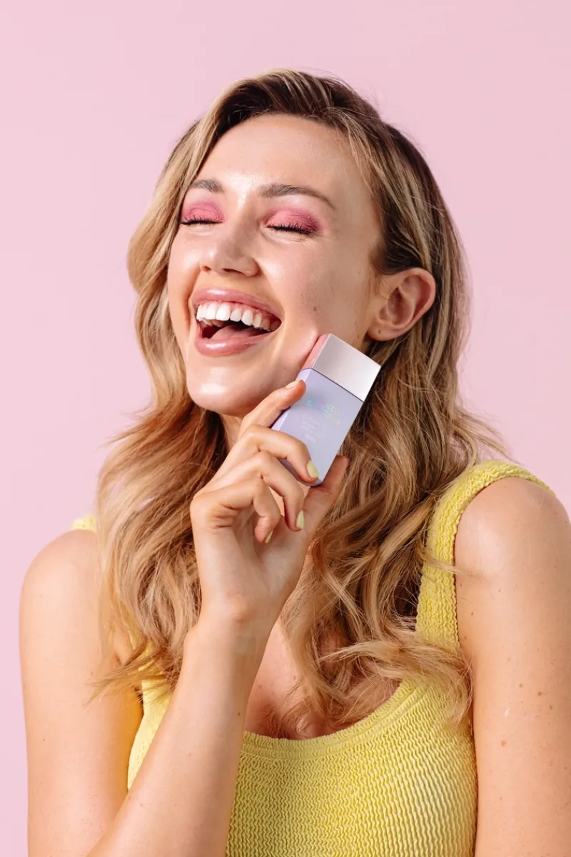 naked_sundays_glow__go_sp_2-1.webp Naked Sundays GLOW + GO SPF50 Mineral Glow Serum Drops | MECCA Sale