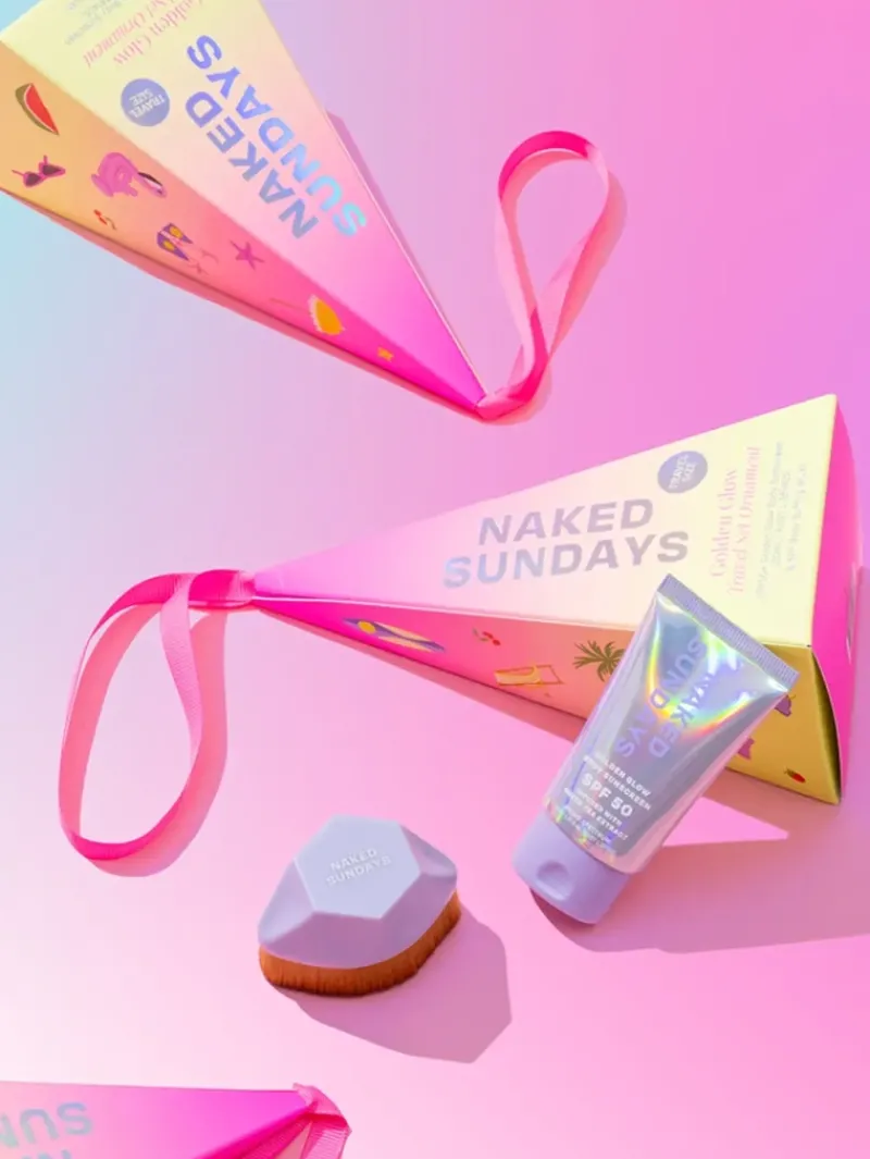 naked_sundays_golden_glow_3-1.webp Naked Sundays Golden Glow Travel Set Ornament | MECCA New
