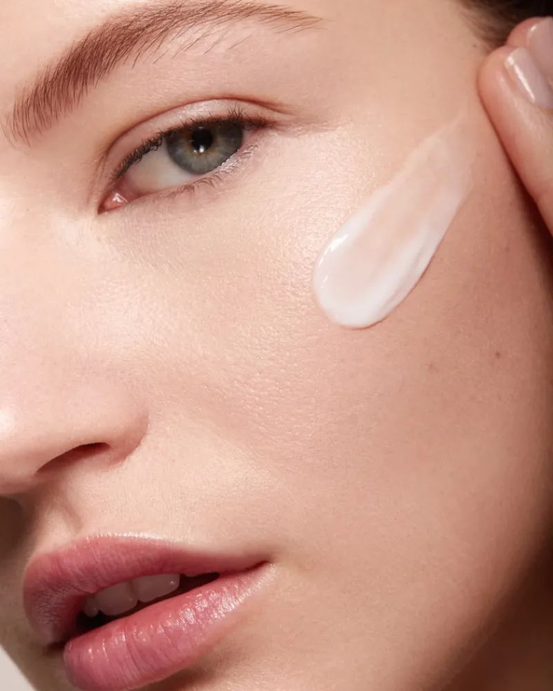 nars_skin_light_reflectin_2.webp NARS SKIN Light Reflecting Moisturiser | MECCA Online
