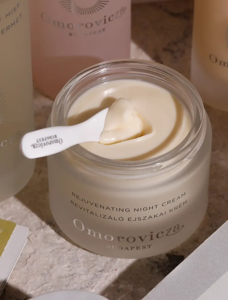 omorovicza_rejuvenating_n_4.webp Omorovicza Rejuvenating Night Cream | MECCA Discount
