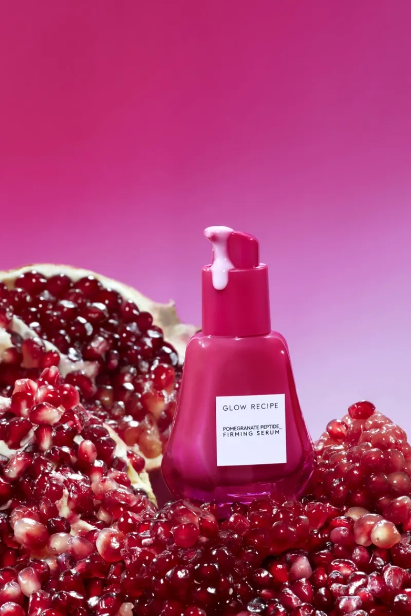 pomegranate_peptide_serum_3.webp Glow Recipe Pomegranate Peptide Serum - | MECCA Outlet