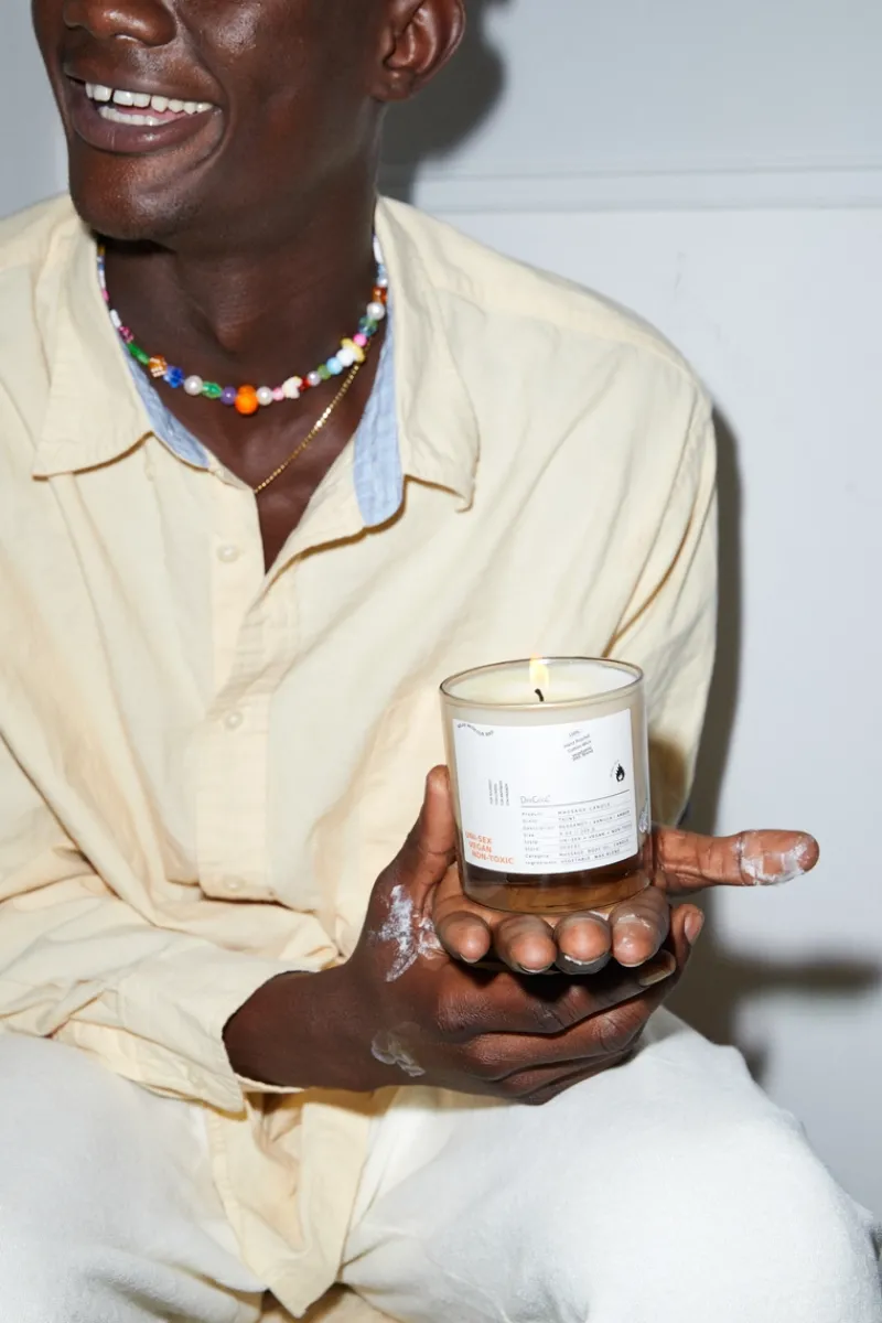 quottauntquot__massage_ca_4.webp DedCool "Taunt" 01 Massage Candle - | MECCA New