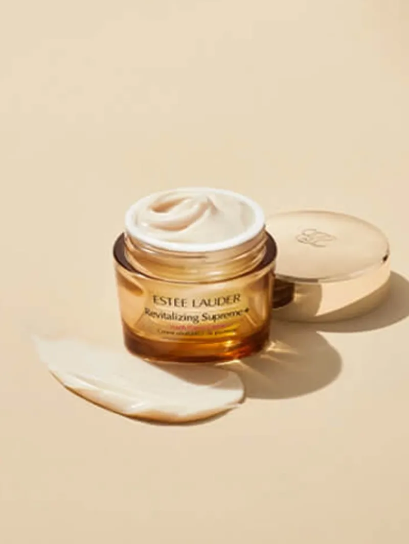 revitalizing_supreme_cell_1.webp Estée Lauder Revitalizing Supreme+ Cell Power Crème Refill 50ml - | MECCA Clearance