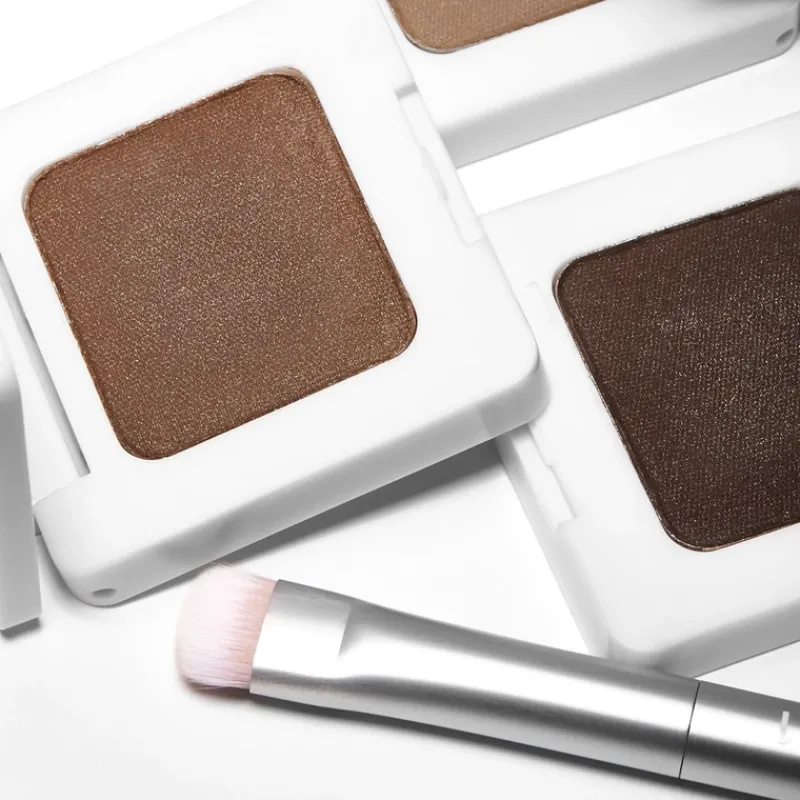 rms_beauty_backbrow_brush_2.webp RMS beauty Back2Brow Brush | MECCA Outlet
