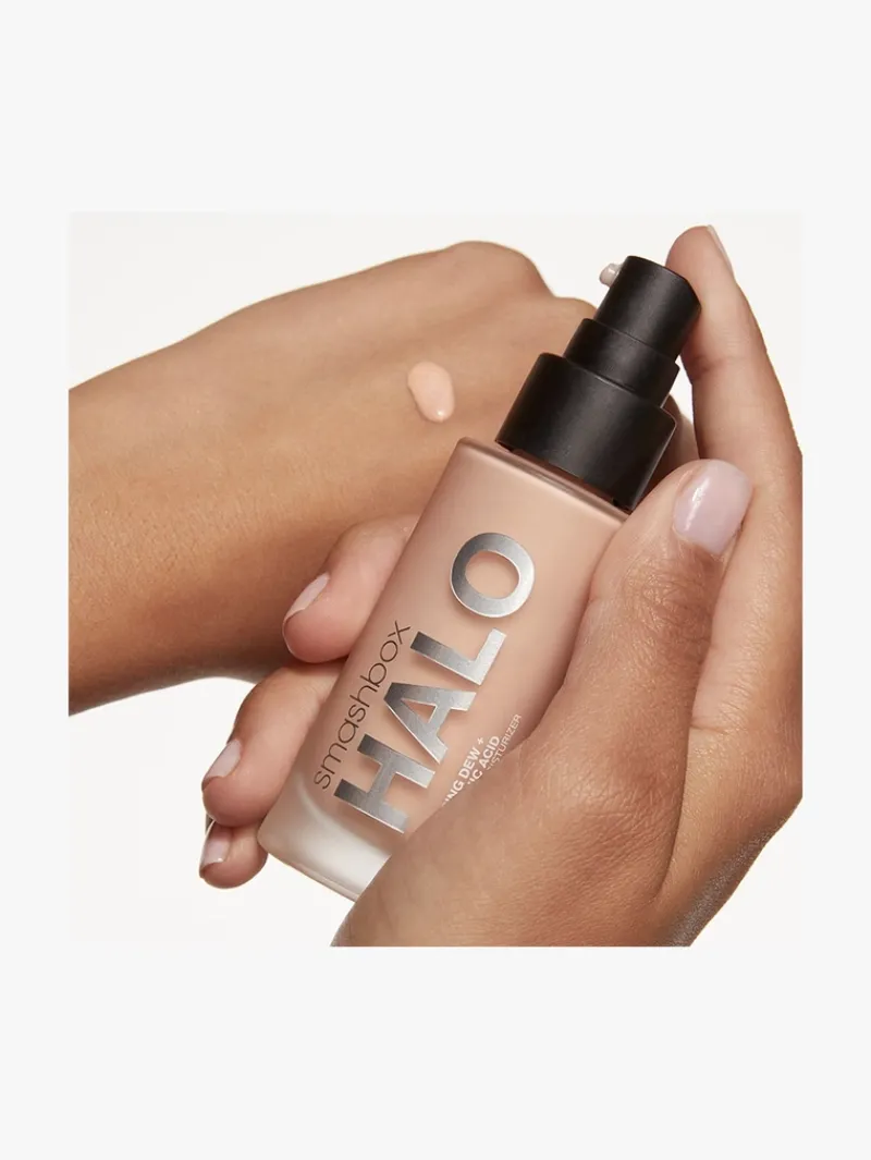 smashbox_halo_plumping_de_5.webp Smashbox Halo Plumping Dew | MECCA Best