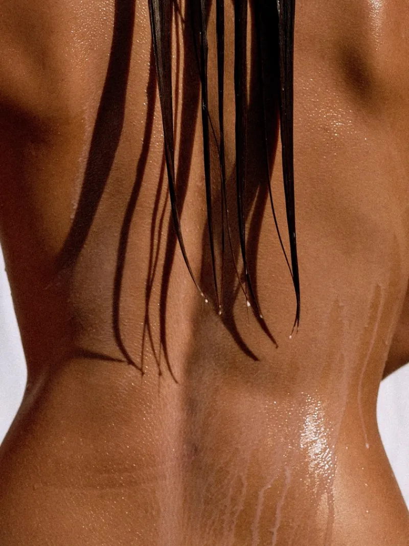 uni_hydrating_shampoo__me_3.webp Uni Hydrating Shampoo | MECCA Online