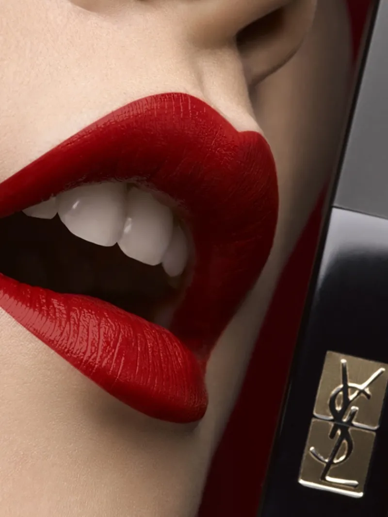 yves_saint_laurent_the_sl_2.webp Yves Saint Laurent The Slim Velvet Radical | MECCA Hot